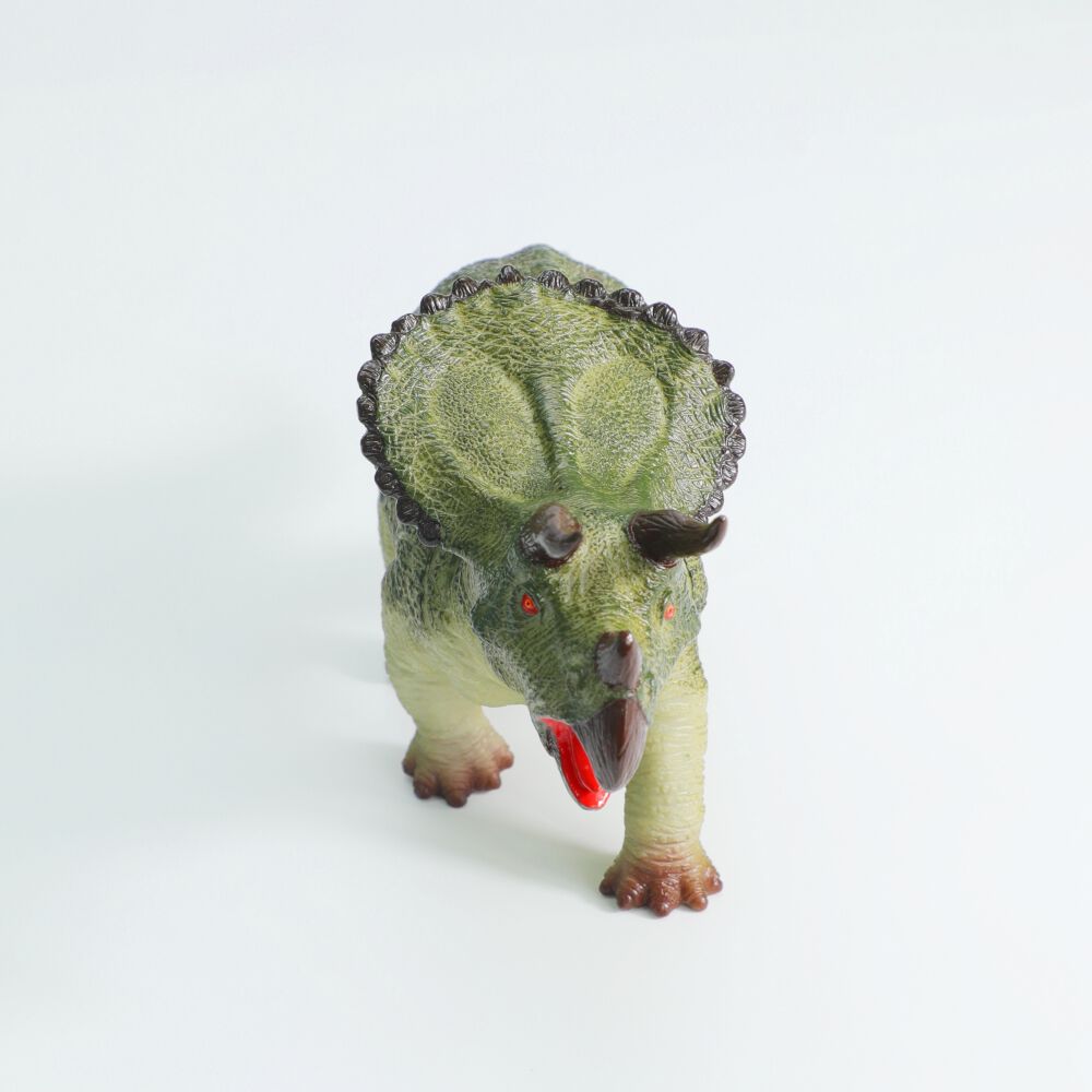 ソフトフィギュアダイナソー トリケラトプス クリスマスプレゼント 3歳