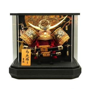 【五月人形】兜飾り ケース飾り「上杉謙信六角アクリル」（538370）コンパクト 男の子 トイザらス・ベビーザらス限定【メーカー直送】