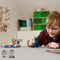 【オンライン限定価格】レゴ LEGO マインクラフト ウォーデン出現 21274｜おもちゃ 玩具 誕生日 プレゼント ブロック 7歳 8歳 9歳