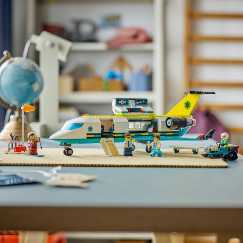 【オンライン限定価格】レゴ LEGO シティ 救急輸送機 60465｜おもちゃ 玩具 誕生日 プレゼント ブロック  6歳 7歳 8歳