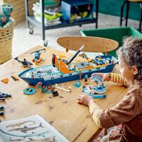 レゴ LEGO シティ 北極探検船 60368｜おもちゃ 玩具 誕生日 プレゼント ブロック 知育 7歳 8歳 9歳