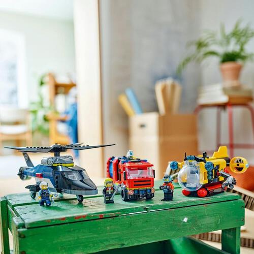 【オンライン限定価格】レゴ LEGO シティ ヘリコプター・消防車・潜水艦 コンボ 60462｜おもちゃ 玩具 誕生日 プレゼント ブロック 7歳 8歳 9歳 乗り物 車 ミニカー ごっこ遊び