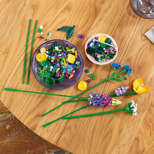【オンライン限定価格*】レゴ LEGO ボタニカル ワイルドフラワーブーケ 10313｜誕生日 プレゼント ブロック 花束 インテリア 18歳 19歳 20歳