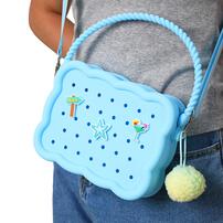 チャームでカスタマイズ 2WAYバッグ ブルー トイザらス限定 クリスマスプレゼント 3歳 4歳 5歳