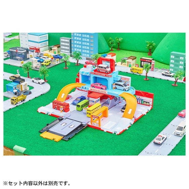 トミカビークルタウン ビッグに変形 2階だてバスロータリー（トミカ