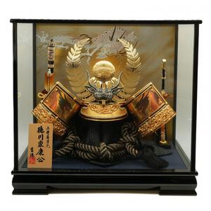 【五月人形】着用兜飾り ケース飾り「徳川家康」 (538309) 初節句 男の子 端午の節句 トイザらス・ベビーザらス限定【メーカー直送】