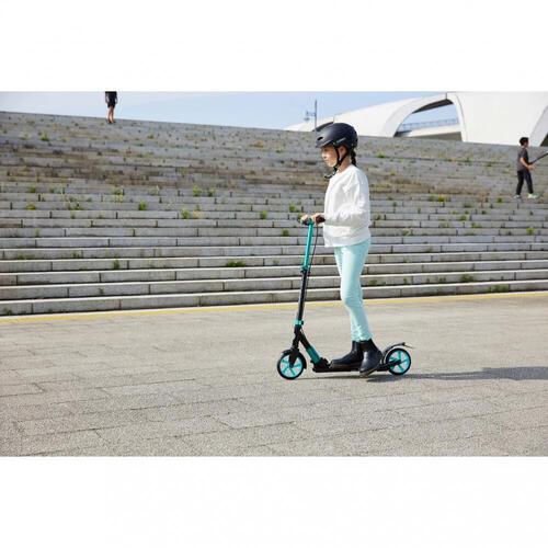 国内正規品 GLOBBER グロッバー エヌエル175（ティール）キックスクーター トイザらス限定  7歳 8歳 9歳