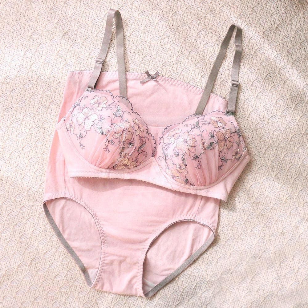 エンブ刺繍ブラ＆ショーツ（ピンク×L） ベビーザらス限定 | マタニティ