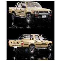 海洋堂×トミカリミテッド ヴィンテージ ジオコレ64 ＃カースナップ29a サファリ2 （トヨタ ハイラックス4WDピックアップ ダブルキャブ付属）