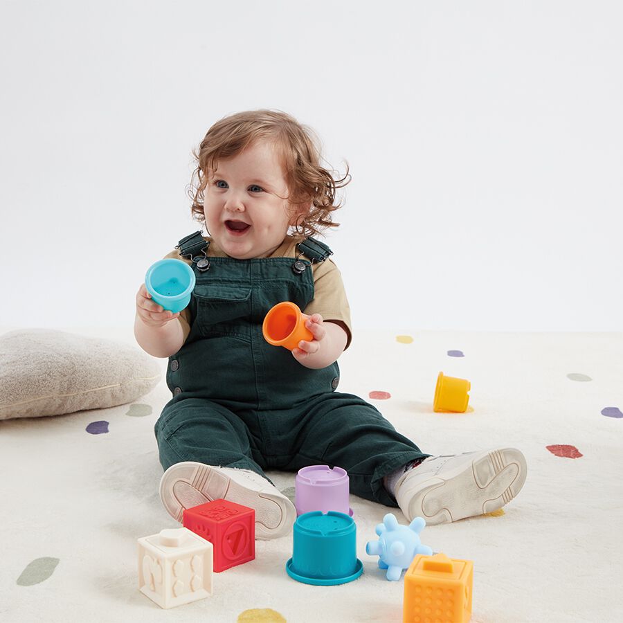 プレイポップ つみ重ねカップとやわらかボール＆ブロック トイザらス