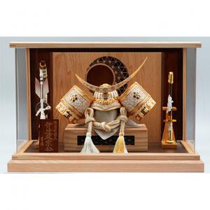 【五月人形】兜ケース飾り「伊達政宗木目調衝立付きアクリル」（538284）トイザらス・ベビーザらス限定【メーカー直送】