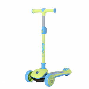 ディズニー エイリアン トライクスクーター キックスクーター 子供 簡単折りたたみ 3輪タイプ 光る前輪/後輪  グリーン/ブルー トイザらス限定