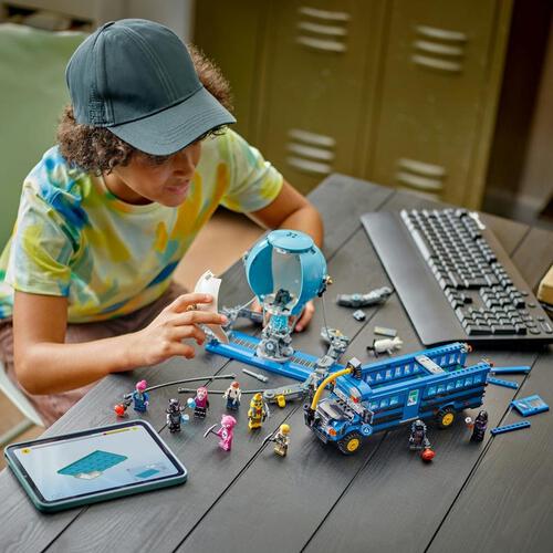 【オンライン限定価格】レゴ LEGO フォートナイト バトルバス 77073｜おもちゃ 玩具 誕生日 プレゼント ブロック 9歳 10歳 11歳 12歳 知育 フォトナ FORTNITE