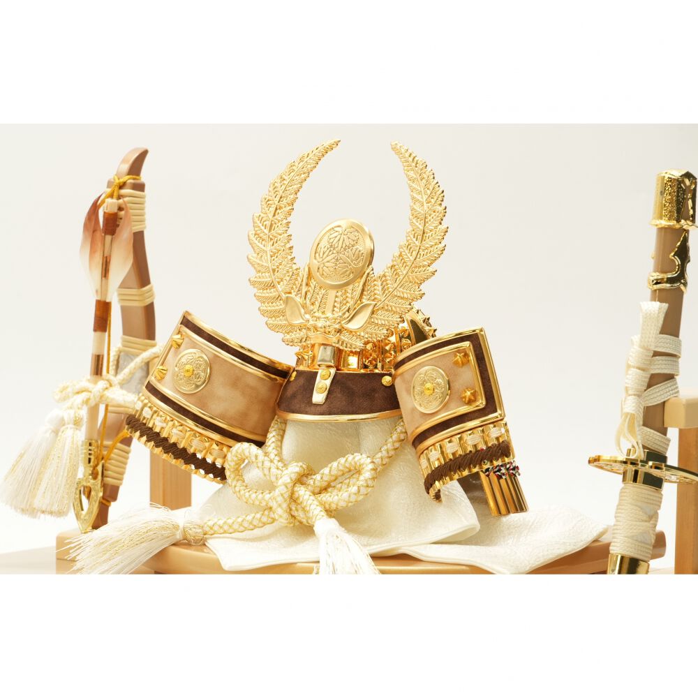 五月人形】兜飾り ケース飾り「徳川家康木の葉形アクリル」（538008