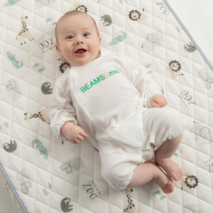 BEAMS mini 長袖前開きロンパース ロゴ ビームスミニ(ホワイト×50-60cm) ベビーザらス限定