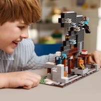 【オンライン限定価格】レゴ LEGO マインクラフト ツルハシ鉱山 21277｜おもちゃ 玩具 誕生日 プレゼント ブロック  8歳 9歳 10歳