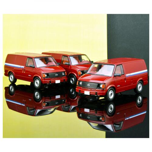 トミカリミテッドヴィンテージ LV－N344a シボレー アストロ バン（赤）