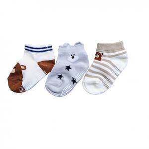 3Pショートソックス クマ 9-15cm