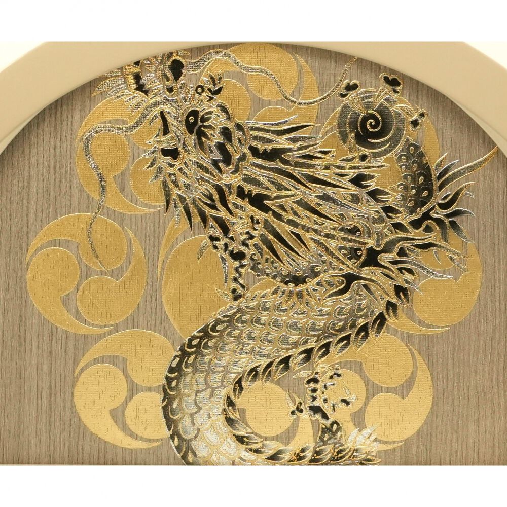 【状態良好】五月人形　兜　ガラスケース付　織田信長　こどもの日 五月人形】8号 織田信長 兜ガラスケース飾り〈河雲作〉[245-298] | 五