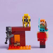 【オンライン限定価格*】レゴ LEGO マインクラフト ネザーの溶岩バトル 21266｜おもちゃ 玩具 誕生日 プレゼント ブロック 知育 6歳 7歳 8歳 ゲーム