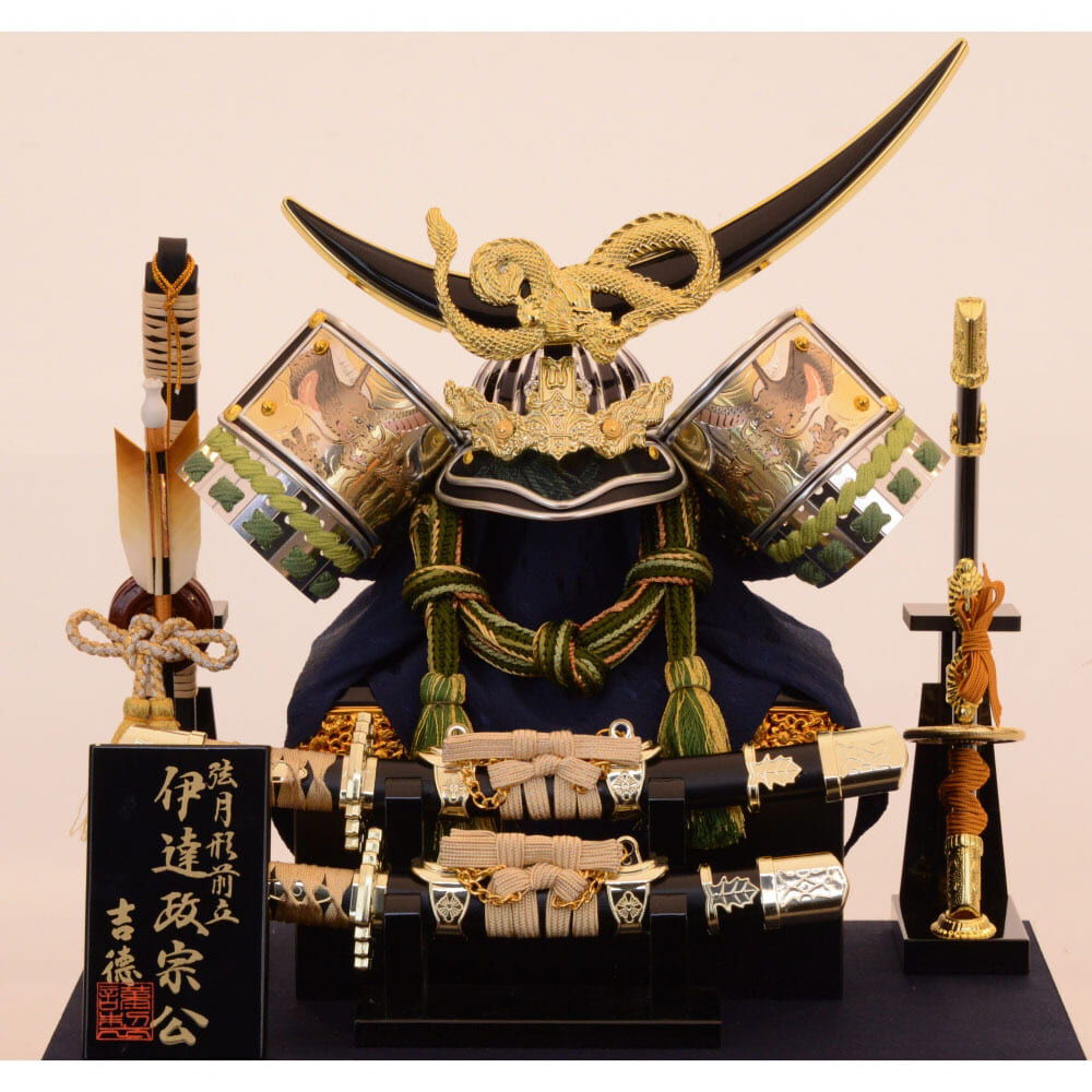 五月人形】兜飾り ケース飾り「伊達政宗 富士山景アクリルケース