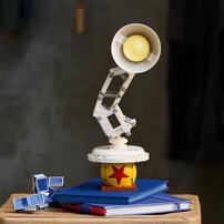 【オンライン限定価格】レゴ LEGO アイデア ディズニー・ピクサー ルクソーJr. 21357｜おもちゃ 玩具 誕生日 プレゼント ブロック 18歳 19歳 20歳
