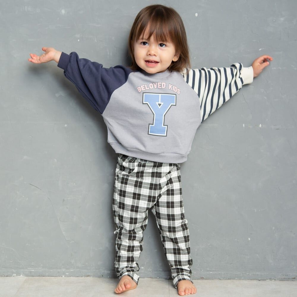 【美品】ファミリア　裏起毛トレーナー　90 新作トレーナー集合！裏起毛素材も登場♪｜ファミリア阪急うめだ本店