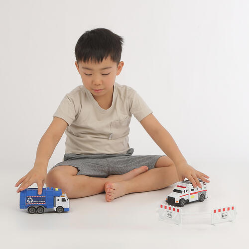 ライト＆サウンド 清掃車＆救急車2台セット トイザらス限定  3歳 4歳 5歳