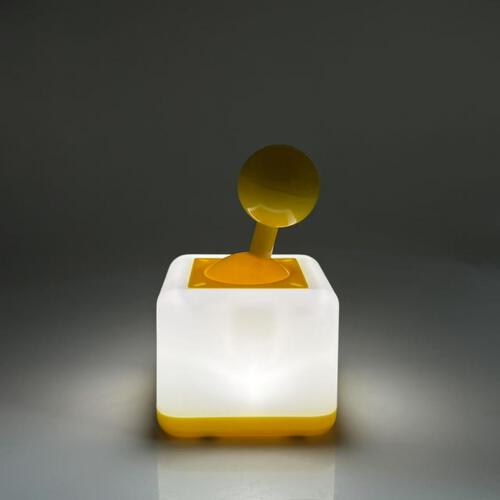 トイザらス限定　スティックライト イエロー クリスマスプレゼント 15歳 16歳 17歳