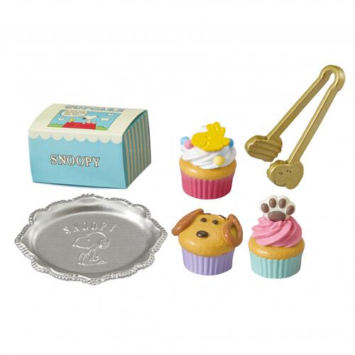 SNOOPY AMERICAN Sweets Shop【種類ランダム】リーメント フィギュア