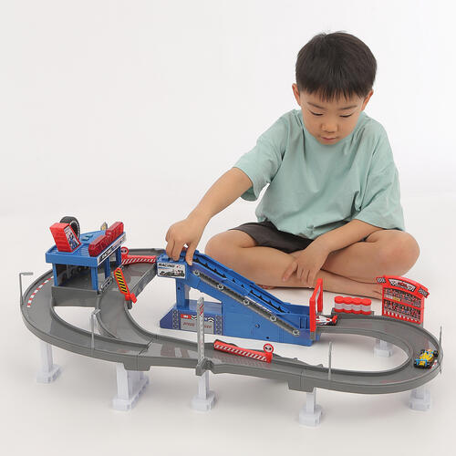 ライト＆サウンド 電動 レーシングプレイセット トイザらス限定  3歳 4歳 5歳