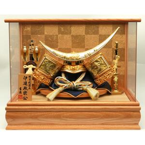 【五月人形】兜ケース飾り「伊達政宗金色市松パノラマアクリル」（538713）トイザらス・ベビーザらス限定【メーカー直送】