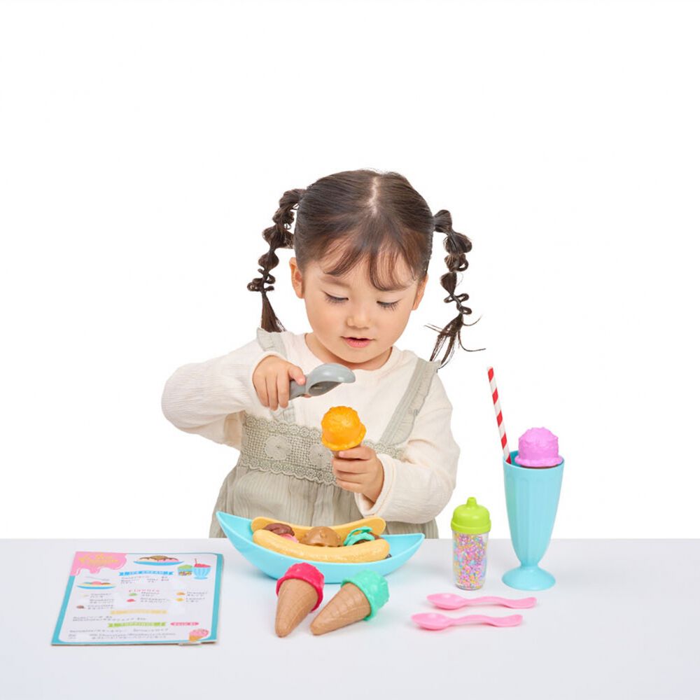 どれにする？大好きアイスクリームセット トイザらス限定 ままごと