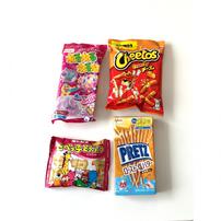 しなこサンタからのクリスマスプレゼント ブーツ トイザらス限定  クリスマス お菓子