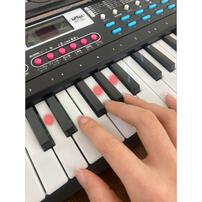 ガイド付き電子ピアノ61鍵盤