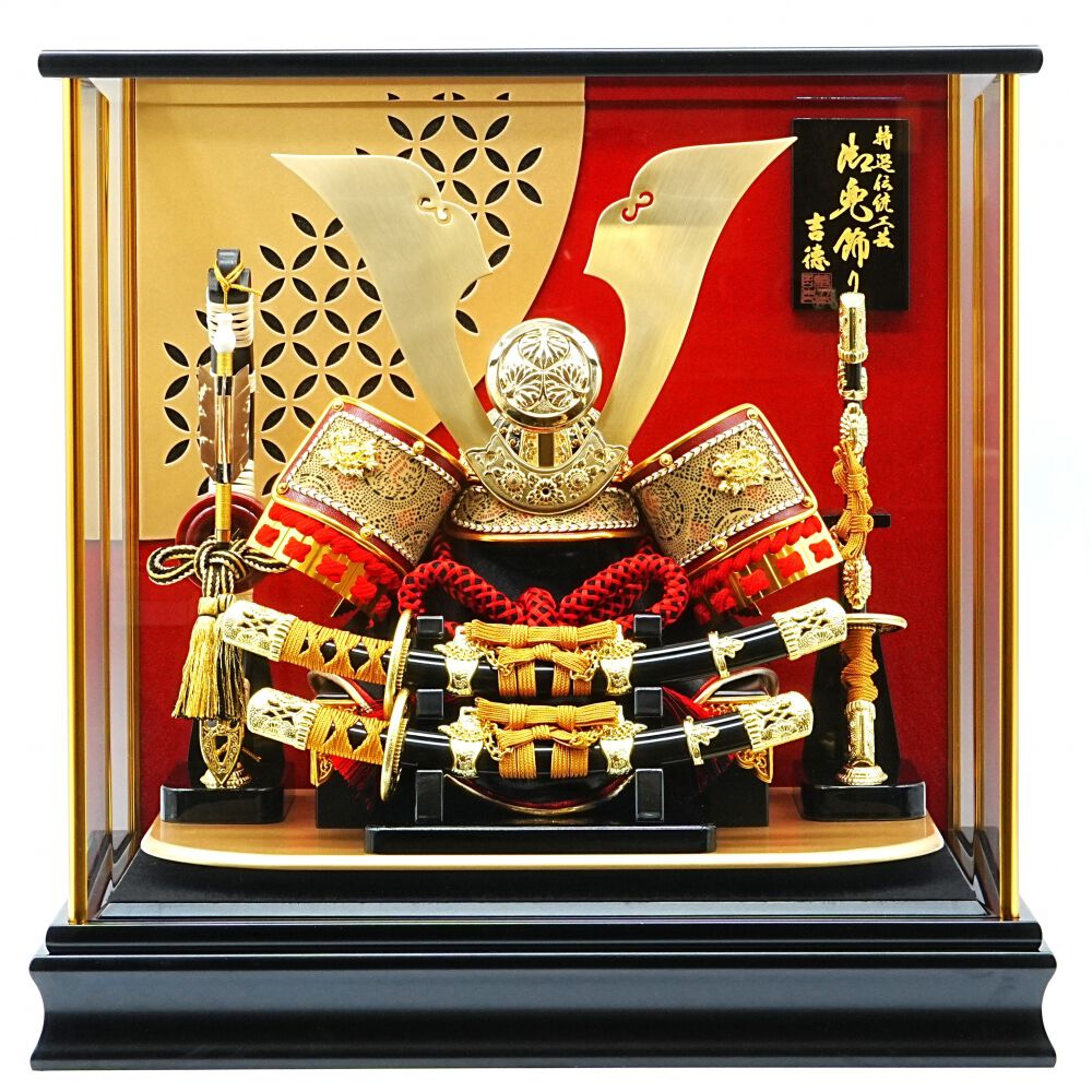 五月人形】兜ケース飾り「前立付き鍬形赤金七宝」（538114）トイザらス