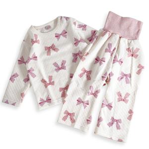 長袖腹巻付きパジャマ ニットキルト リボン柄 アイボリー&times;80cm ベビーザらス限定