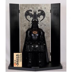 【五月人形】バットマン 蝙蝠侠 鎧飾り【オンライン限定】 (518001) 初節句 男の子 端午の節句 キャラクター【メーカー直送】