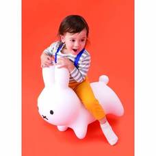 **ミッフィー ブルーナ  ボンボン（ホワイト）3歳から遊べる 乗用玩具 室内遊具 誕生日プレゼント 空気入れ付属 人気【送料無料】
