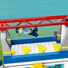 レゴ LEGO シティ ポリスアカデミー 60372 おもちゃ ブロック プレゼント レスキュー 消防 しょうぼう 男の子 女の子 6歳 ~【送料無料】