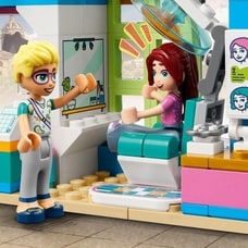 レゴ LEGO フレンズ ハートレイクシティのヘアサロン 41743 おもちゃ ブロック プレゼント ごっこ遊び 街づくり 女の子 6歳 ~【送料無料】