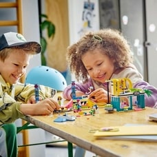 レゴ LEGO フレンズ スケートパーク 41751 おもちゃ ブロック プレゼント ごっこ遊び 街づくり 女の子 6歳 ~【送料無料】
