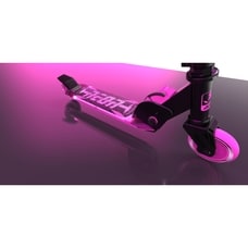 キックボード ネオンスクーター（ピンク）キックスクーター 子供 小学生 折りたたみ 電池不要で光る バランス感覚【クリアランス】【送料無料】