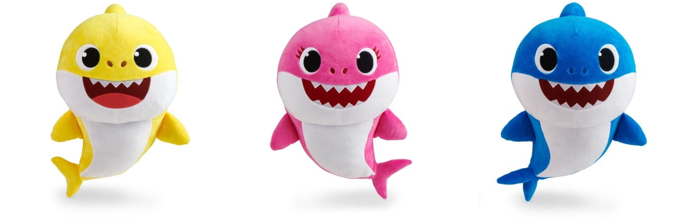  画像左から：ベイビーシャーク、マミーシャーク、ダディシャーク