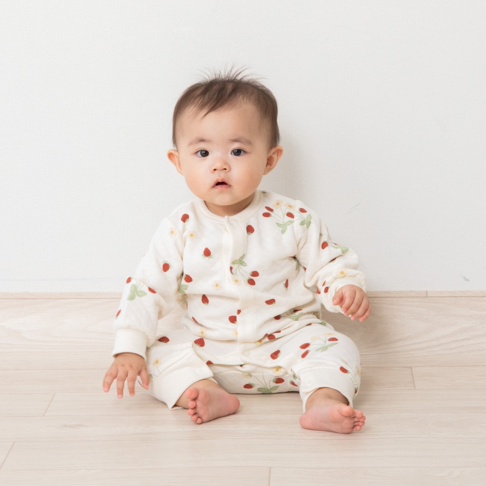 長袖カバーオール ニットキルト イチゴ柄 レッド×80cm ベビーザらス限定