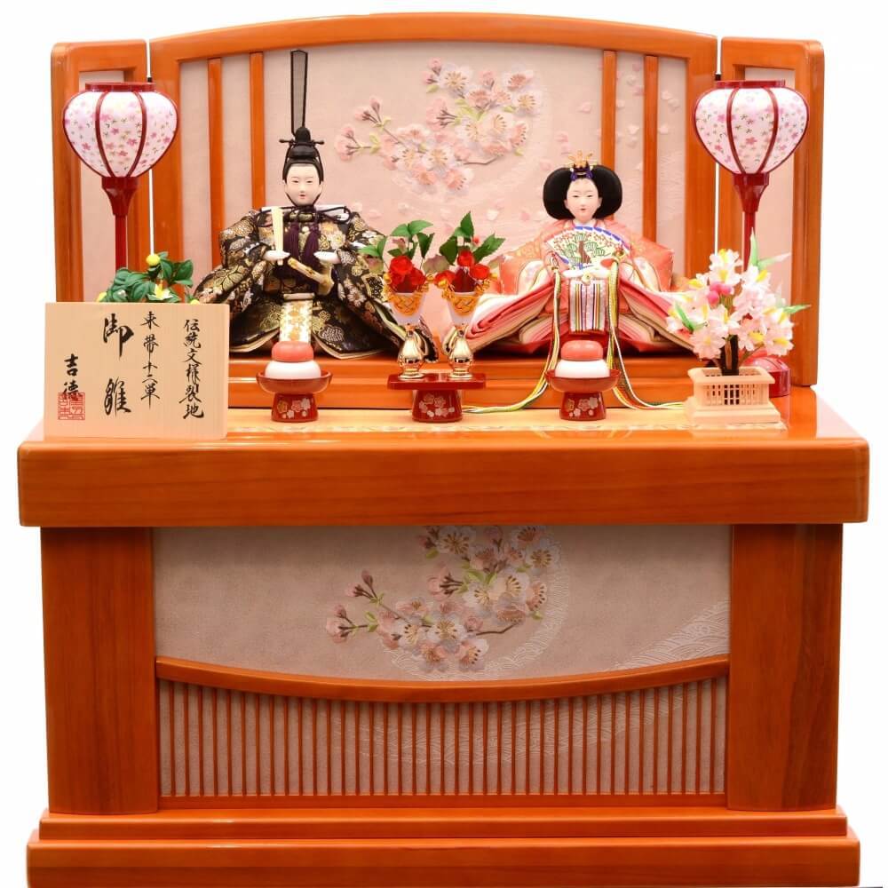 【雛人形】収納飾り 親王飾り「桜刺繍格子屏風けやき塗」 (605841)ひな人形 ひな祭り おしゃれ トイザらス・ベビーザらス限定【メーカー直送】 【雛人形】収納飾り 親王飾り「桜刺繍格子屏風けやき塗」 (605841)ひな人形 ひな祭り おしゃれ トイザらス・ベビーザらス限定【メーカー直送】